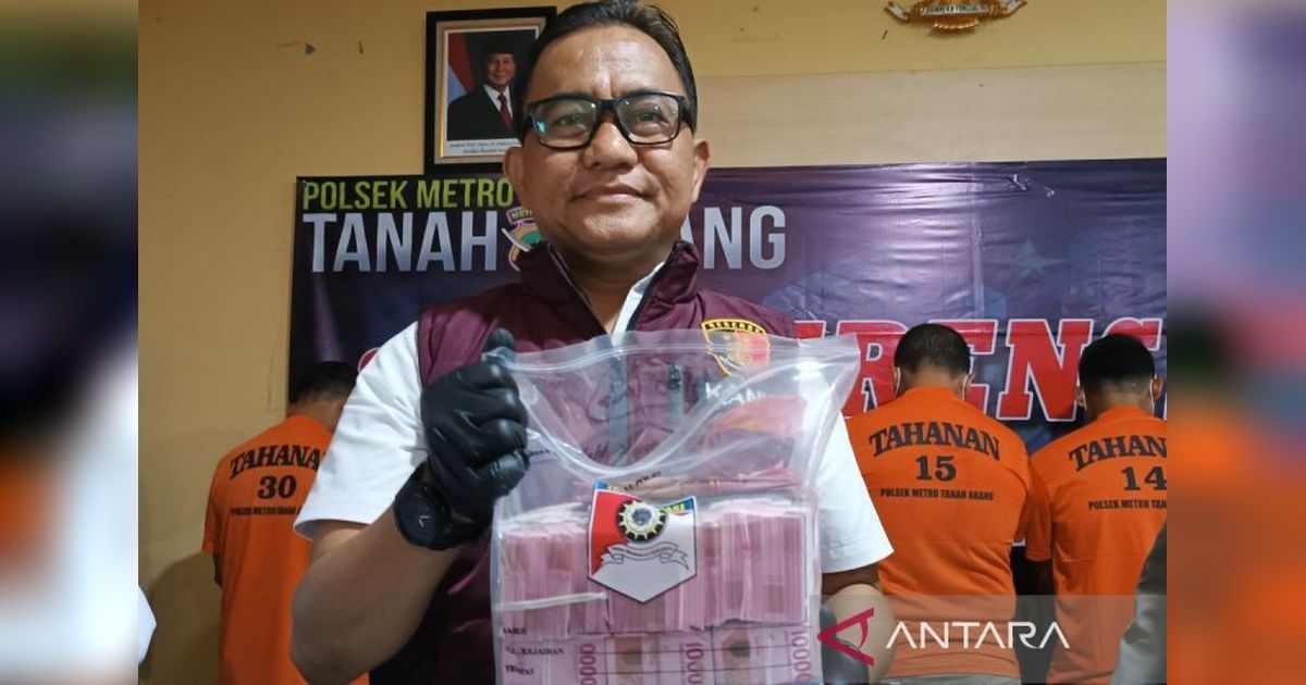 Pabrik Uang Palsu di Bogor Berhasil Digerebek, 23 Ribu Lembar Uang Palsu Disita!