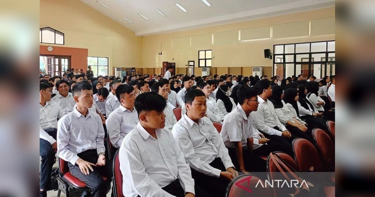 Pemkot Jaktim Data Pencari Kerja untuk Bursa Kerja di Tingkat Kecamatan Tahun 2025