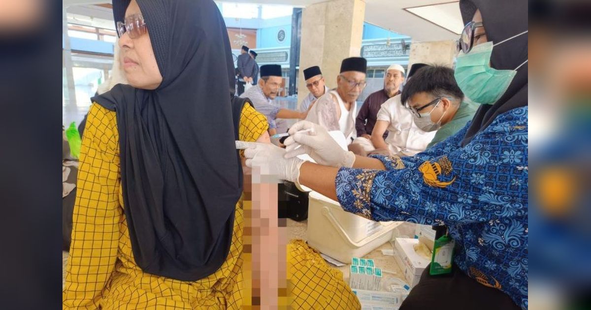 Vaksinator Haji Mataram Siap Layani Jamaah 24 Jam, Kejar Target Sebelum Ke Tanah Suci