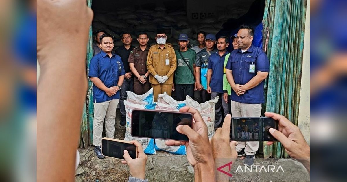 Pemkab Natuna Salurkan Pupuk Subsidi, Bantu Petani Tingkatkan Produksi