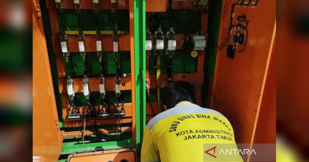 30 Lampu PJU Rawamangun Mati, Pemkot Jaktim Respon Cepat Perbaiki Kerusakan