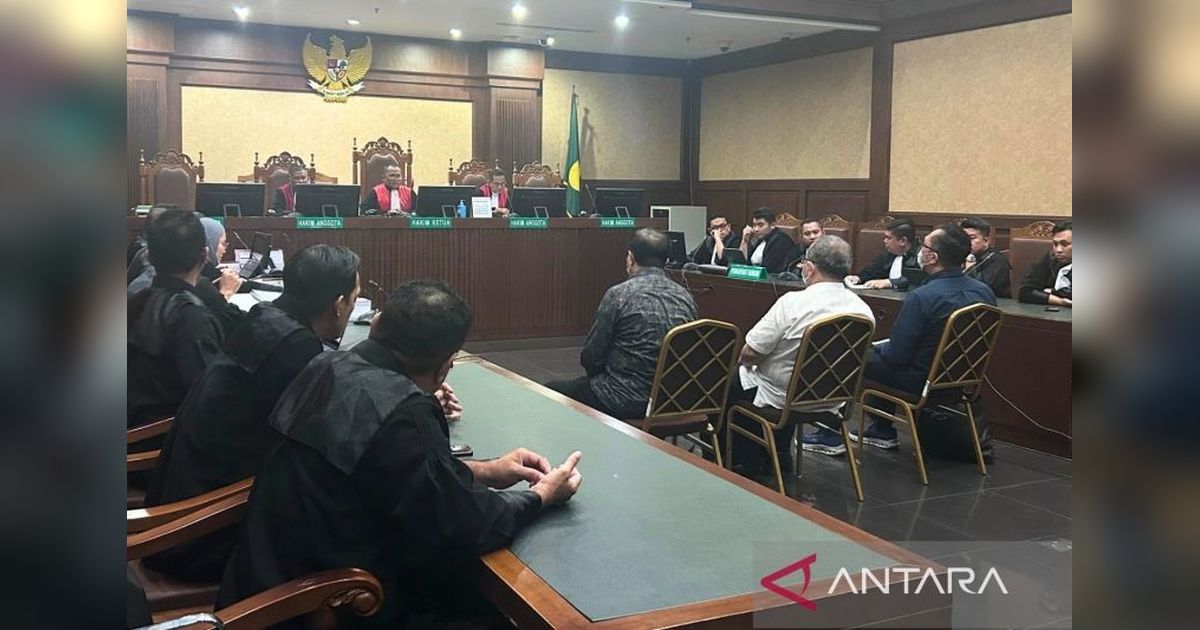 Tiga Hakim Nonaktif PN Surabaya Dituntut 9-12 Tahun Penjara Kasus Suap Vonis Bebas Ronald Tannur