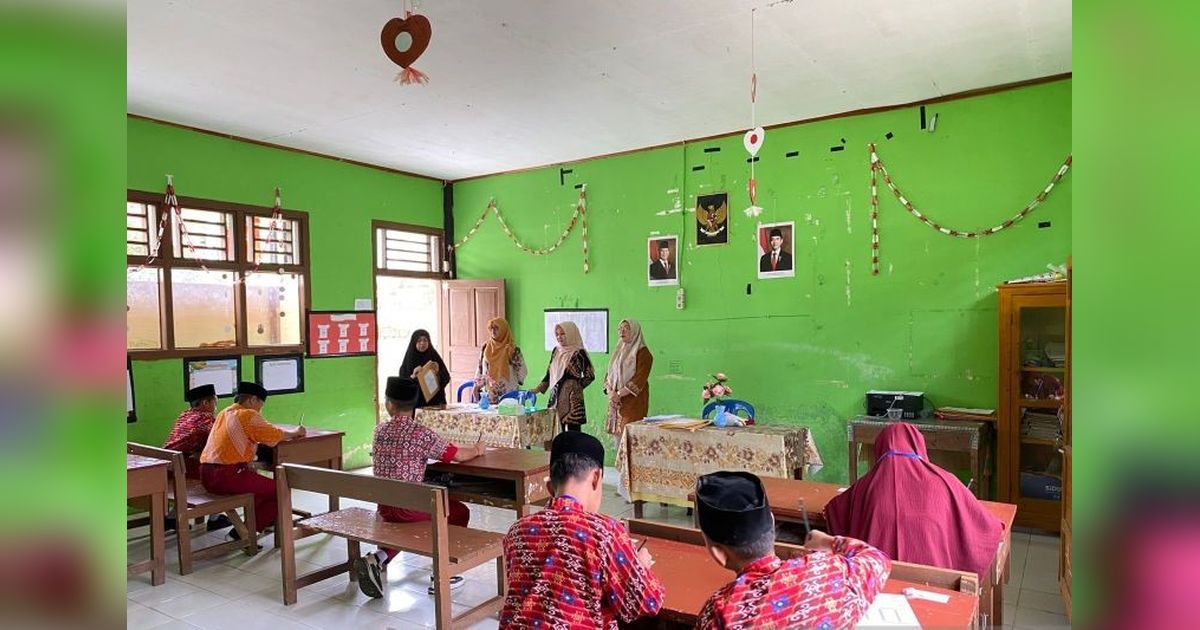 Kemenag Bolmong Pantau Asesmen Madrasah MI, Pastikan Ujian Berjalan Lancar