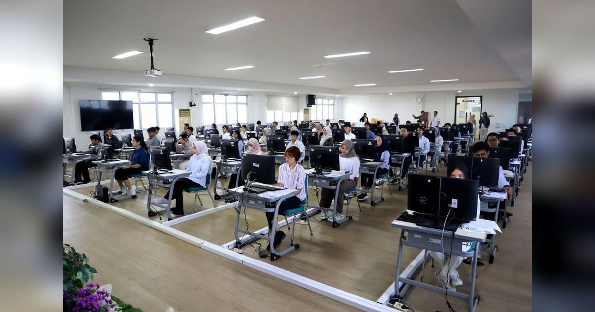 Ribuan Peserta Ikuti UTBK-SNBT di UPNVJ, Rektor Tekankan Pelayanan Terbaik