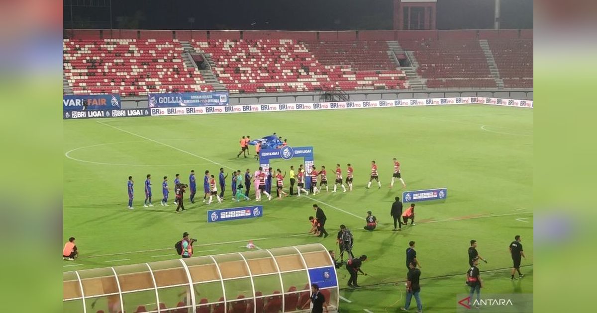 Dramatis! Madura United Taklukkan Arema FC 1-0 di Laga Tunda Liga 1