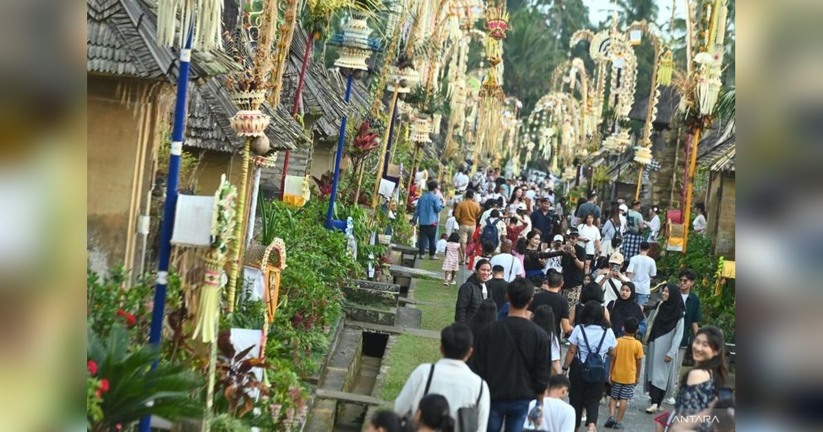 Lonjakan Pengunjung Desa Wisata Penglipuran Capai 42 Persen Saat Galungan