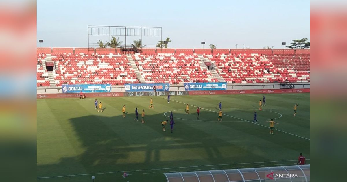 Bruno Moreira Patahkan Dominasi Arema, Persebaya Tahan Imbang 1-1