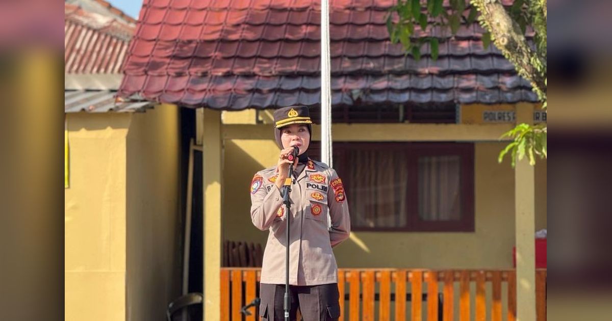 Kapolres Pesisir Barat Tekankan Pentingnya Pelayanan Prima kepada Masyarakat