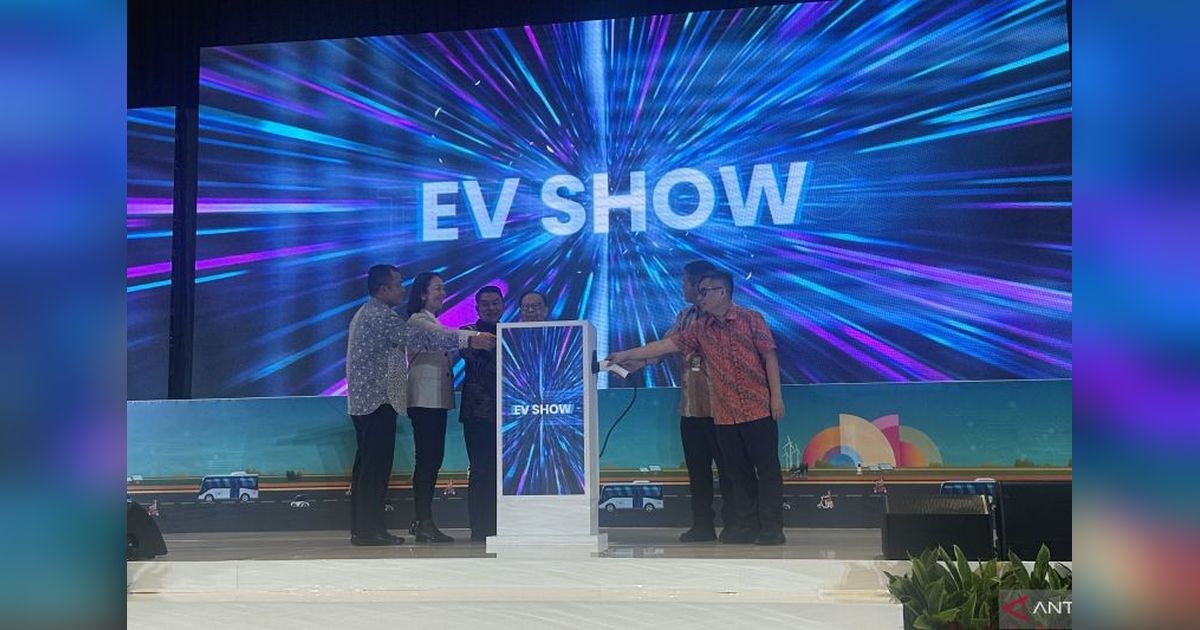 PEVS 2025: Pameran Kendaraan Listrik Ramah Lingkungan Resmi Dibuka, Tawarkan Beragam Pilihan untuk Bisnis