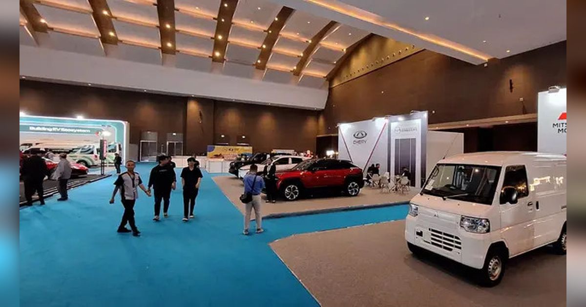 Pameran Kendaraan Listrik PEVS 2025 Resmi Dibuka, Didominasi Mobil Komersial