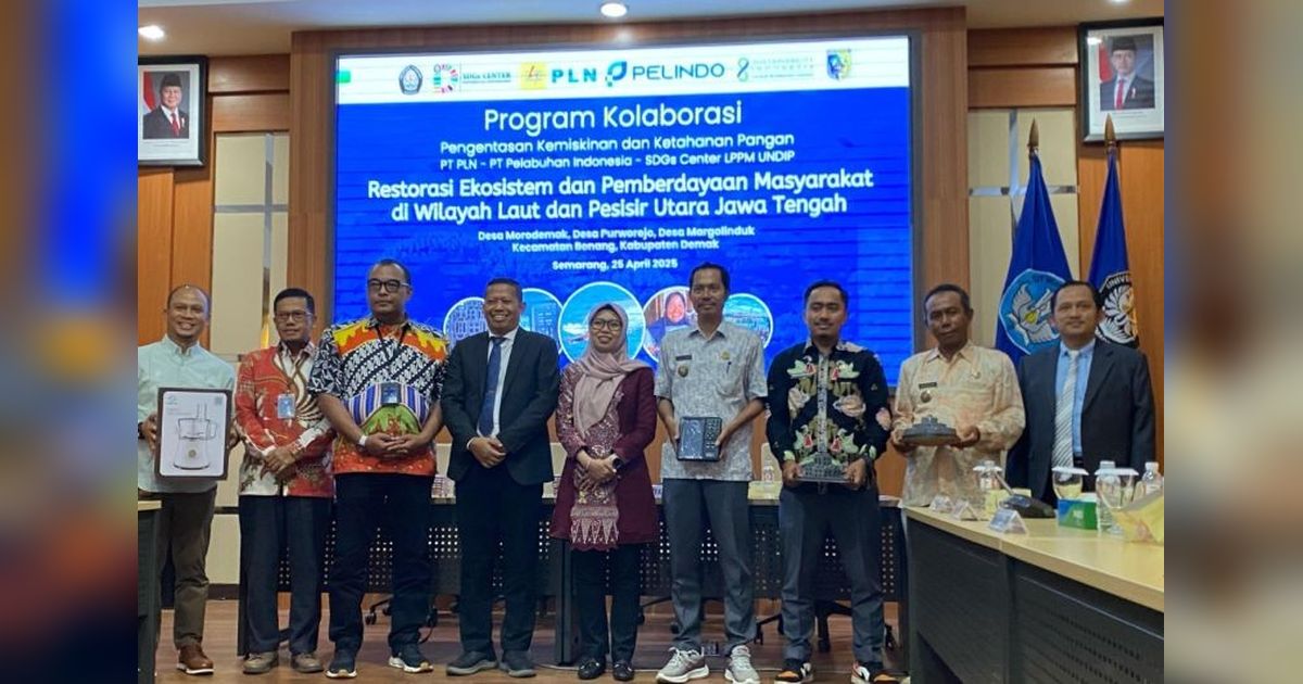 Undip Berdayakan Warga Pesisir Demak Lewat Inovasi Pengolahan Limbah