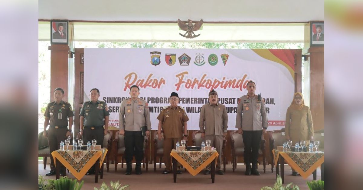 Pemkab Blitar Perkuat Sinergi dengan Bhabinkamtibmas untuk Deteksi Dini Masalah Sosial