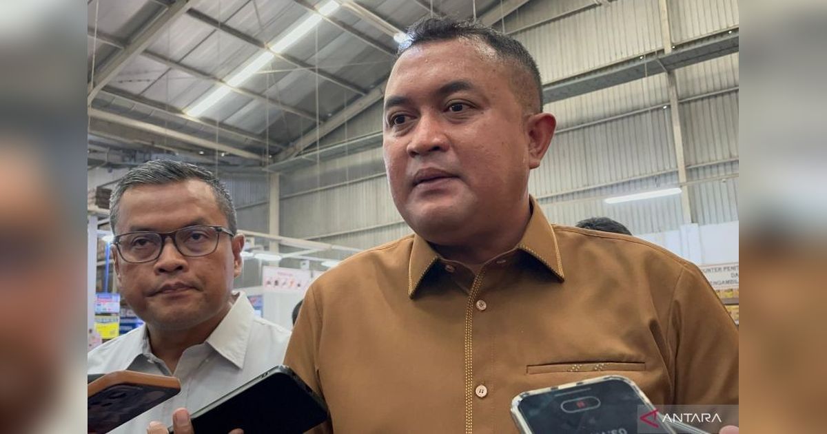 Bupati Bogor Sidak Jajanan: Produk Berbahan Babi Ditarik dari Peredaran