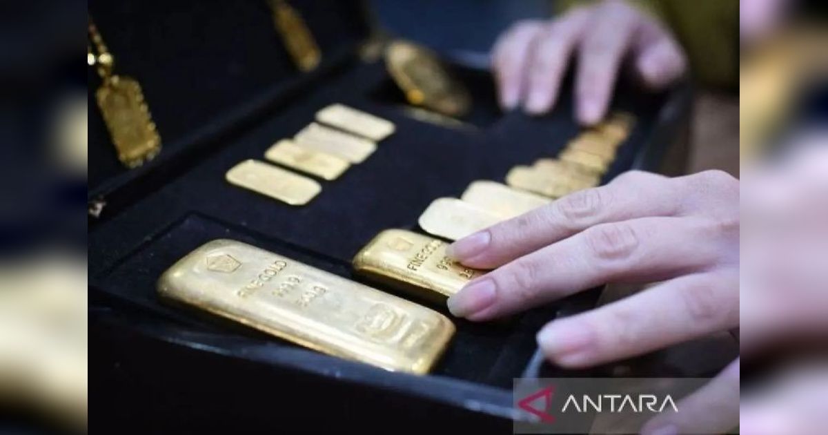 Harga Emas Antam Turun Tipis, Kini Rp1,965 Juta per Gram