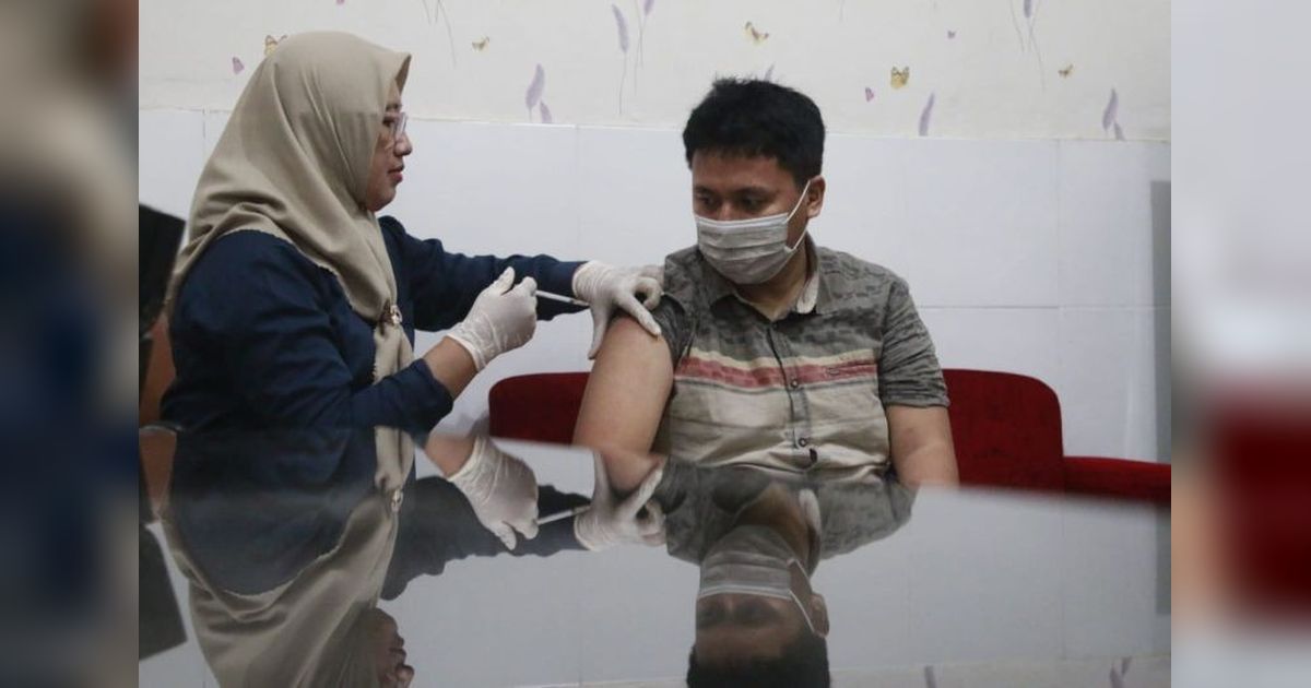 Vaksin Meningitis untuk Calon Haji Kota Madiun: Persiapan Menuju Tanah Suci