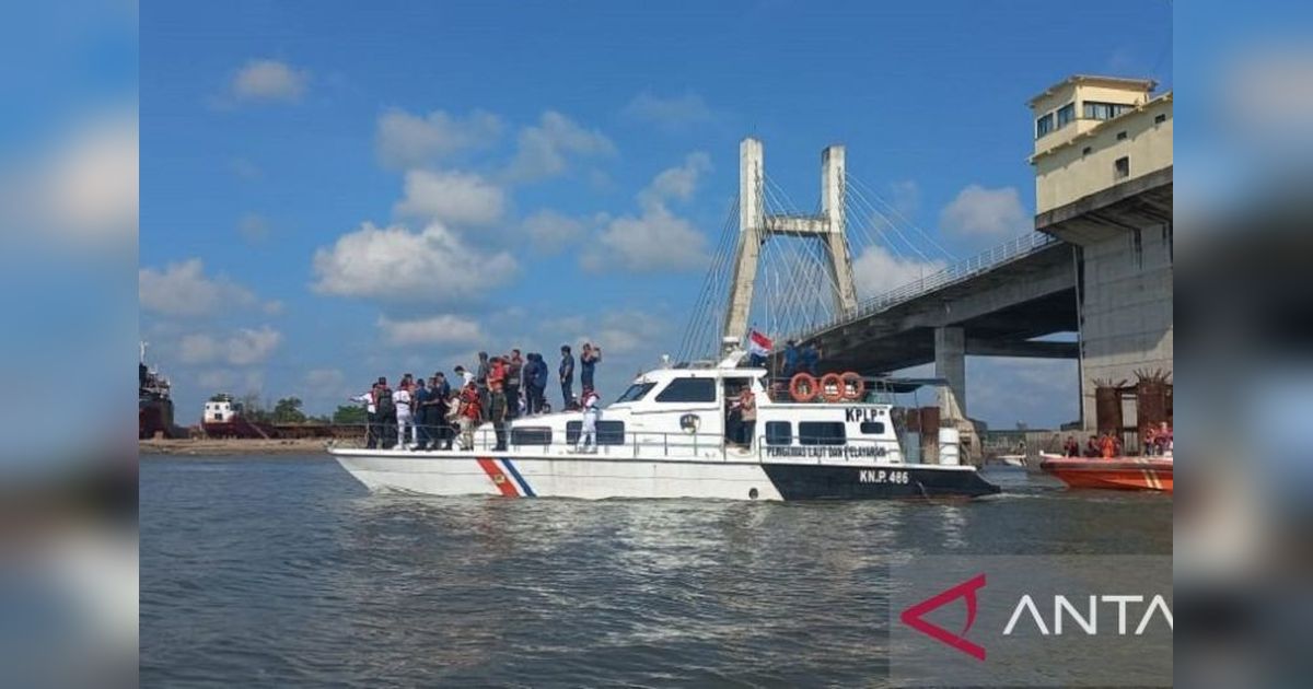 Gubernur Babel Tinjau Alur Pelayaran Pelabuhan Pangkalbalam: Jembatan Emas Tetap Terbuka