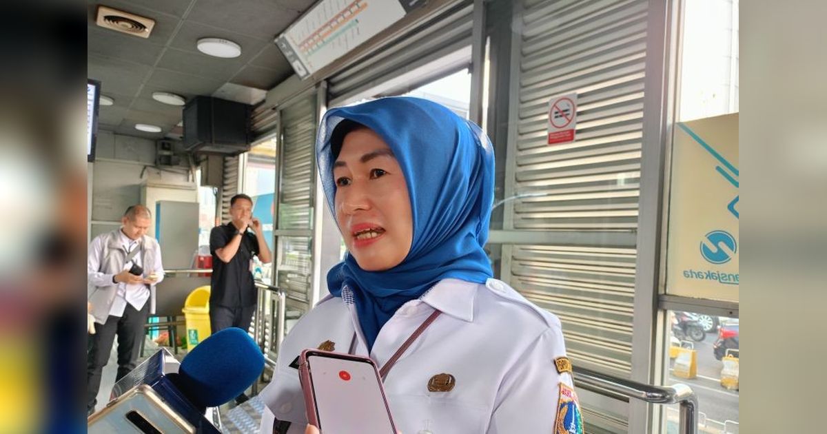 ASN Jaktim Naik Angkot Setiap Rabu: Bukti Pemerintah Hadir di Tengah Warga