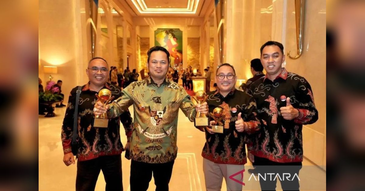 BUMD Kaltim Raih Penghargaan, Gubernur Dorong Peningkatan Kinerja dan Digitalisasi