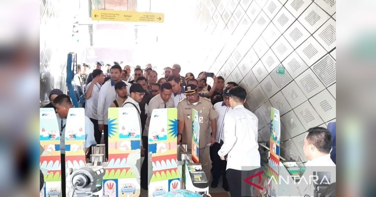 ASN DKI Jakarta Wajib Naik Transportasi Umum Setiap Rabu, Evaluasi Layanan Angkutan Publik Diperlukan