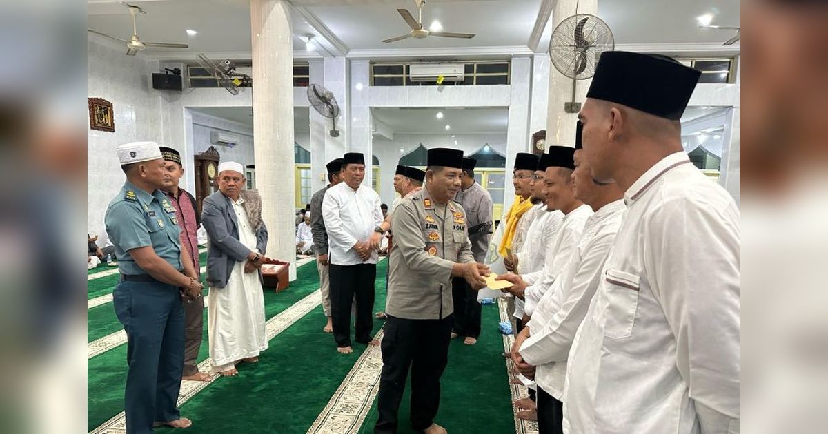 Polres Lingga Amankan Keberangkatan 60 Calon Haji Menuju Embarkasi Batam