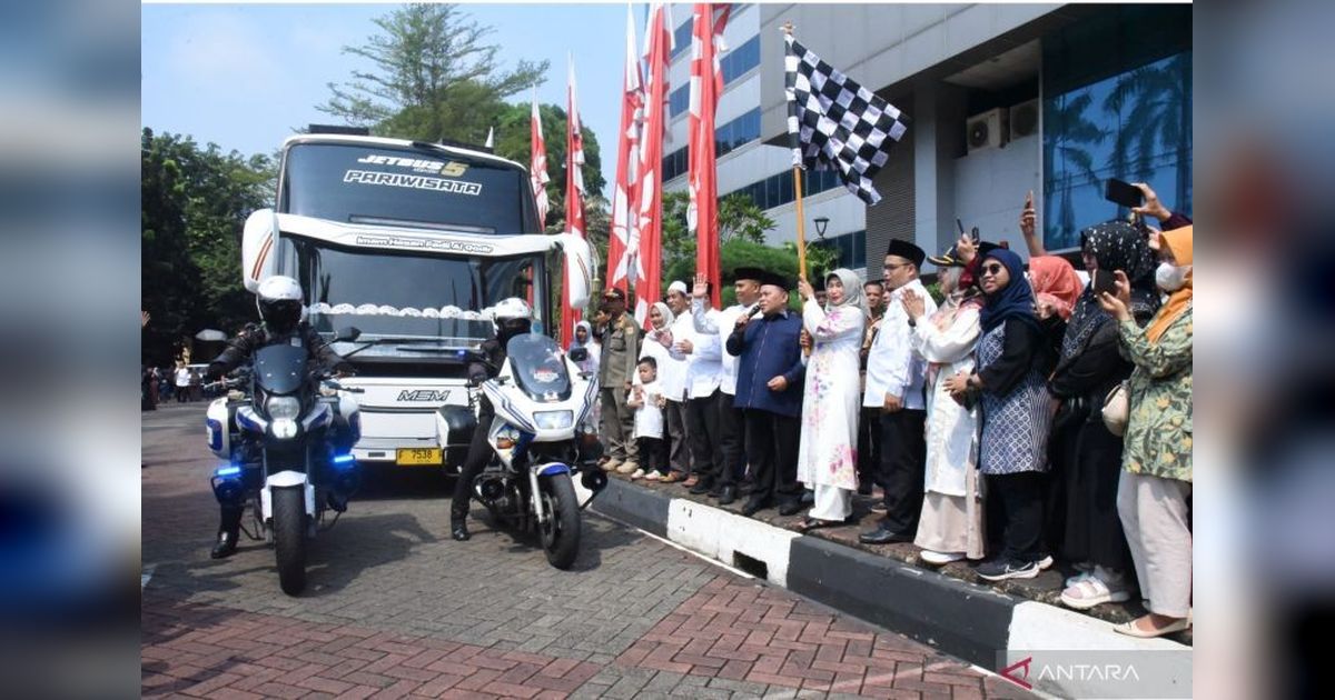 150 Calon Jamaah Haji Jaktim Dilepas, Pemkot Berharap Kembali Jadi Haji Mabrur