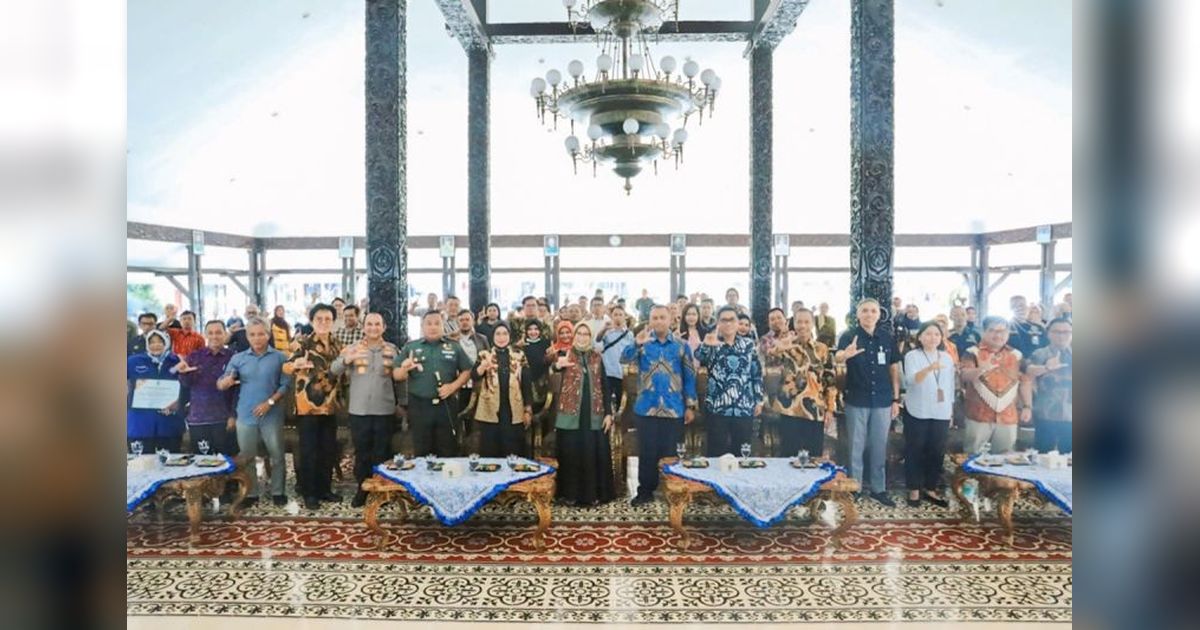 Bupati Lumajang Tekankan Pentingnya Perlindungan Sosial Pekerja