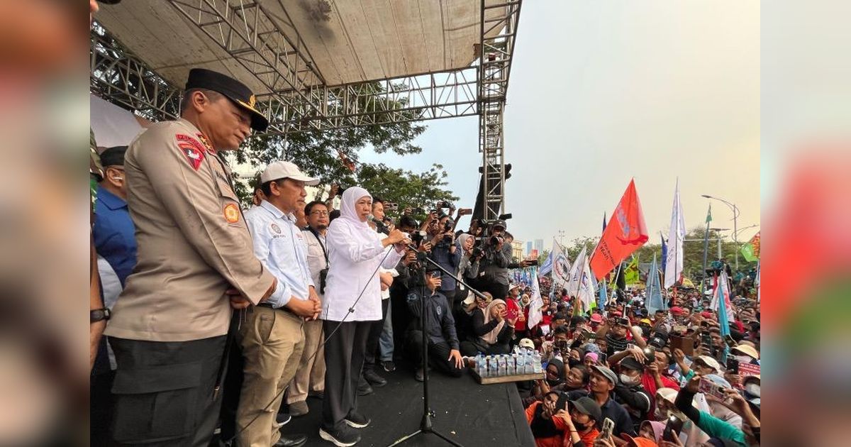 Khofifah Janjikan Pelatihan dan Beasiswa bagi Anak Buruh Jatim, Rayakan May Day dengan Buruh