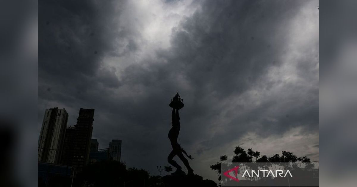 Jakarta Diprediksi Berawan Tebal Jumat Pagi, Simak Prakiraan Cuaca Lengkapnya!