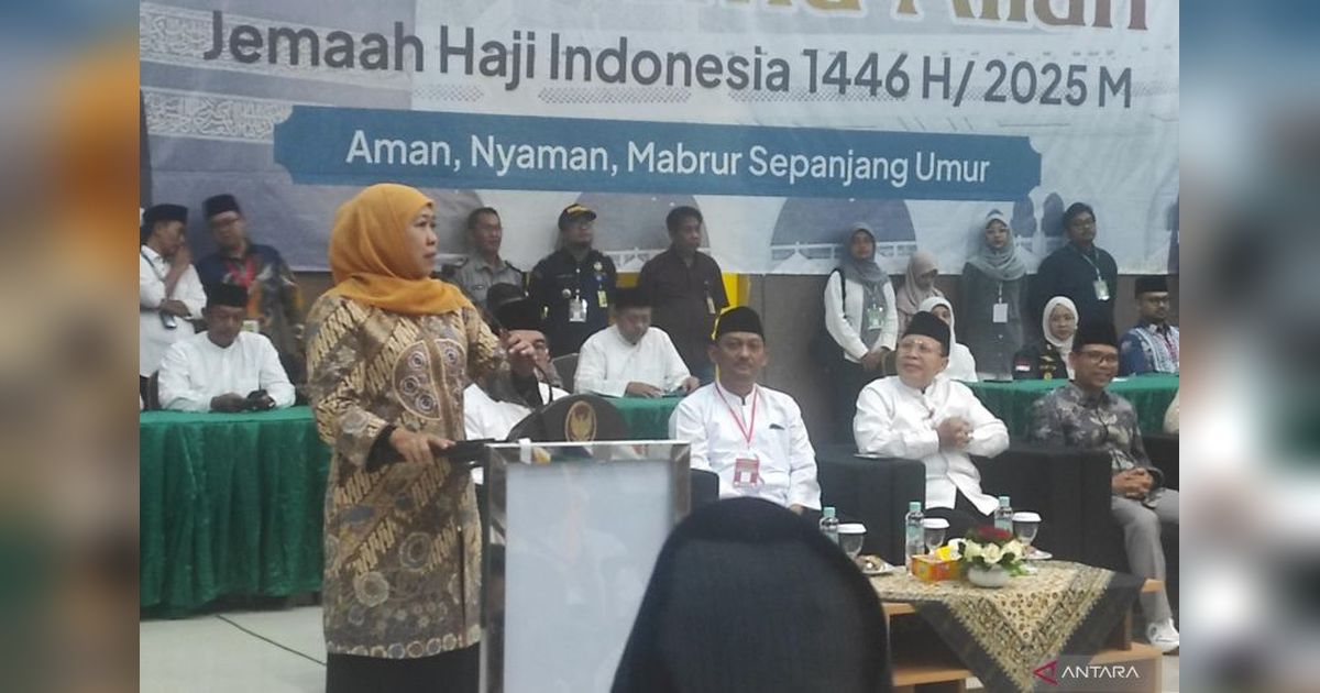 Khofifah Lepas Keberangkatan 1.140 JCH Asal Jatim, Doakan Ibadah Lancar dan Pulang Sehat
