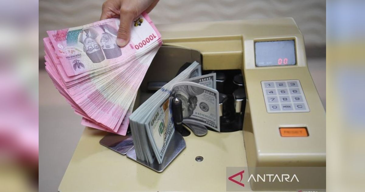 Rupiah Melemah, Tembus Rp16.602 per Dolar AS
