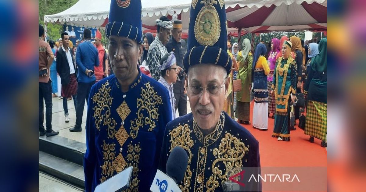 Pemprov Sultra Berikan Beasiswa di Hari Pendidikan Nasional 2025