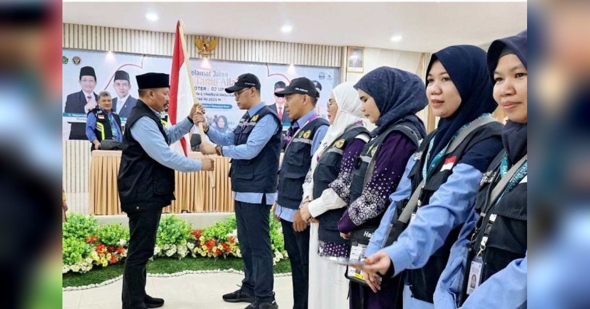 Jamaah Haji Pinrang Kloter 2 Berangkat ke Tanah Suci