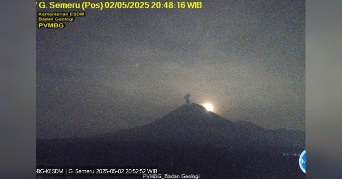 Semeru Erupsi! Letusan Capai 500 Meter, Warga Diminta Jauhi Zona Bahaya