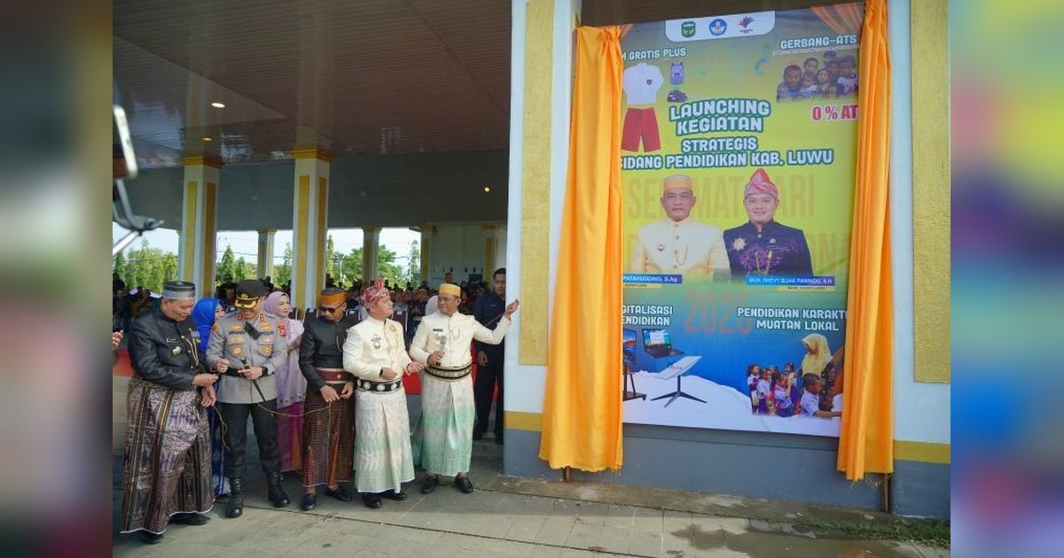 Luwu Luncurkan Program Seragam Gratis Plus dan Inisiatif Pendidikan Lainnya di Hardiknas 2025