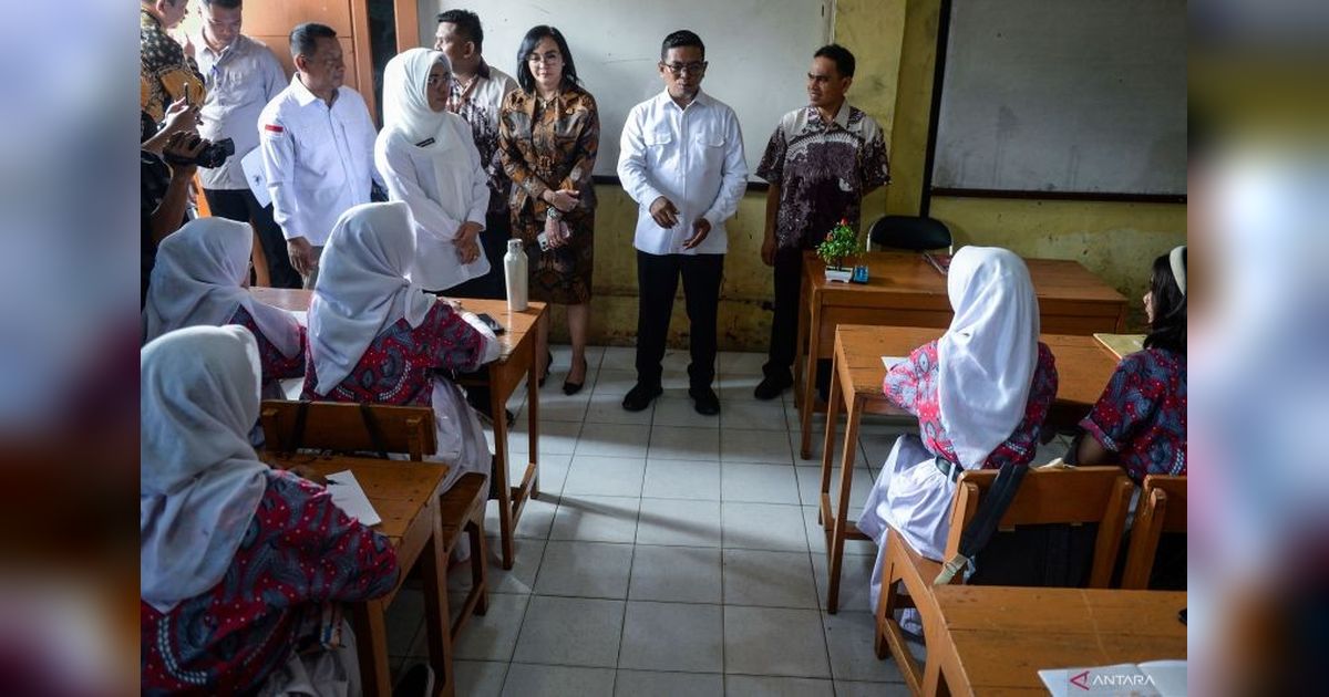 Gubernur Banten: Stop Tahan Ijazah Siswa! 70 Ijazah Sudah Ditebus