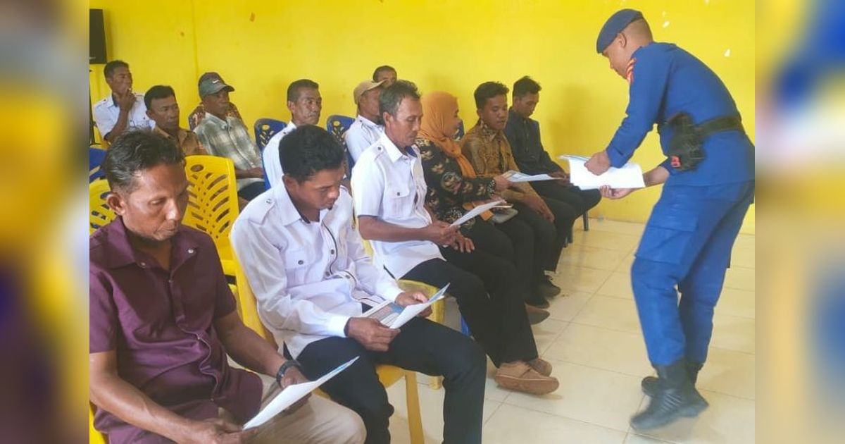 Polisi Perairan Malut Sosialisasikan Bahaya Destructive Fishing kepada Nelayan