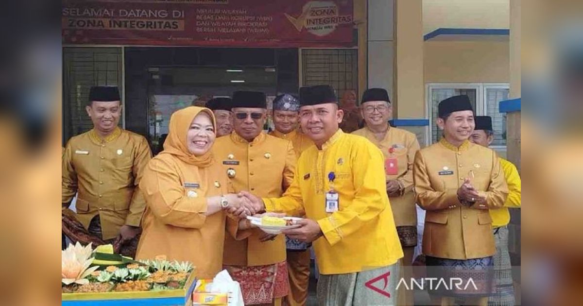Hardiknas 2025: Bupati Kobar Dorong Peningkatan Kualitas SDM melalui Pendidikan Bermutu