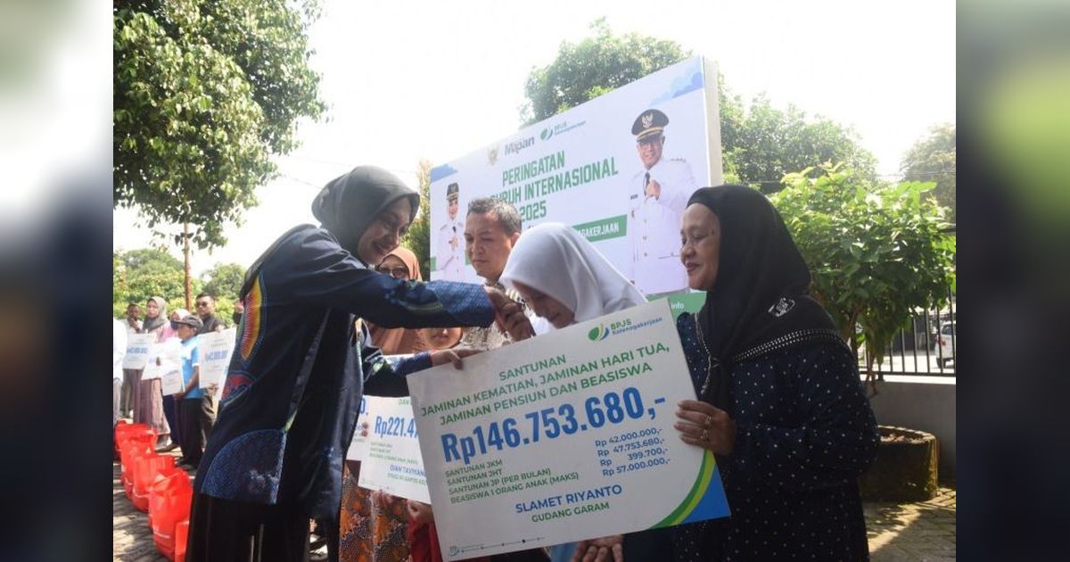 Pemkot Kediri Berikan Santunan Kematian Rp872 Juta untuk 14 Ahli Waris Pekerja