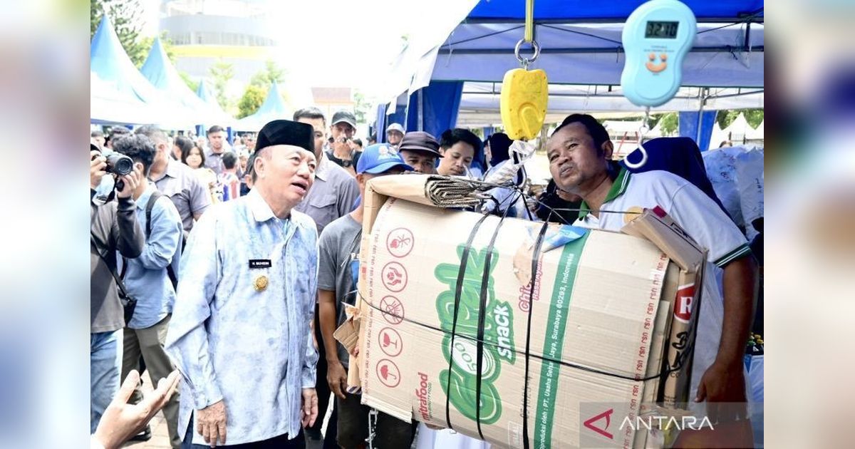 Pemprov Kalsel Luncurkan Program Tukar Sampah dengan Sembako
