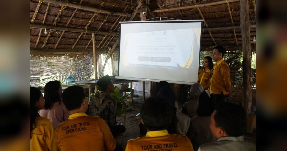 Mahasiswa Poltekpar Makassar Sukses Promosikan Wisata Kebun Dennasa