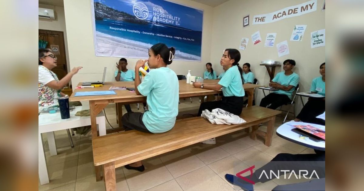 Pendidikan Pariwisata Gratis Rote Ndao: Lahirkan Generasi Pemimpin Pariwisata