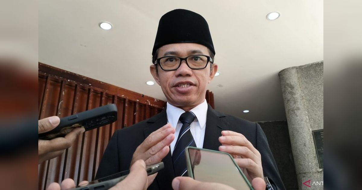 Unand Ajak Masyarakat Sumbar Adopsi Wakaf sebagai Gaya Hidup