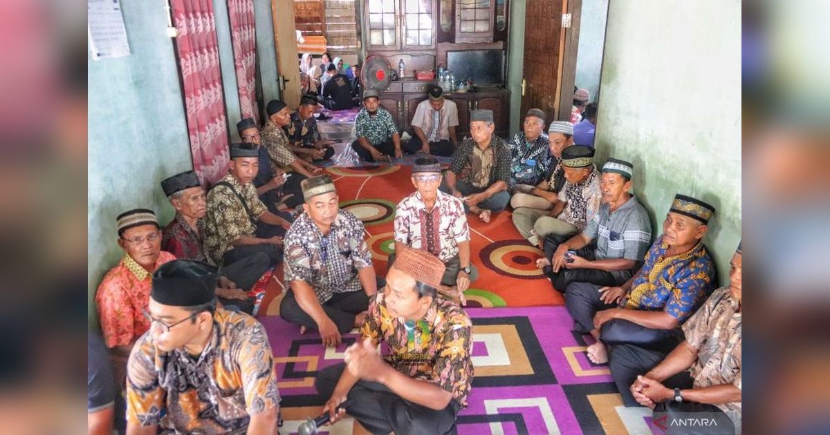 Wabup Belitung Ajak Masyarakat Lestarikan Tradisi Maras Taun