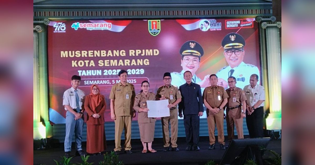 Wali Kota Semarang Perintahkan Perbaikan Total Truk Kontainer Sampah Rusak