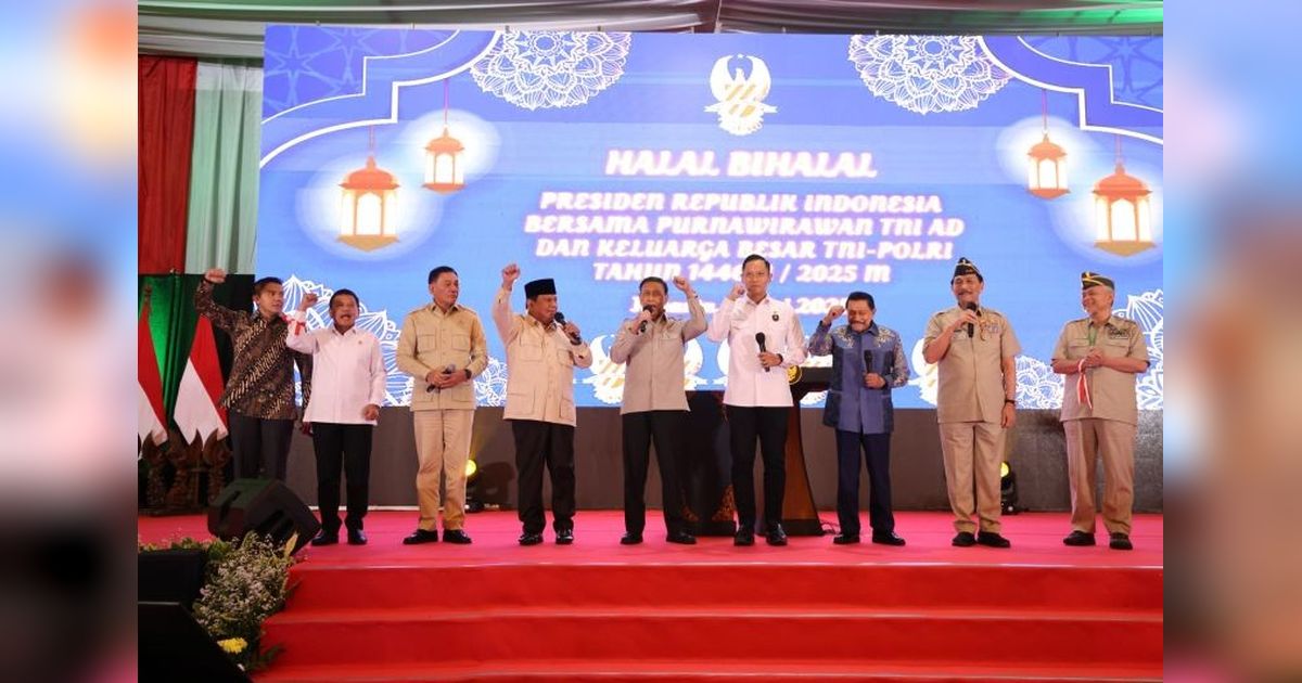 Prabowo dan Try Sutrisno Kompak Nyanyikan Hymne Taruna di Halal Bihalal