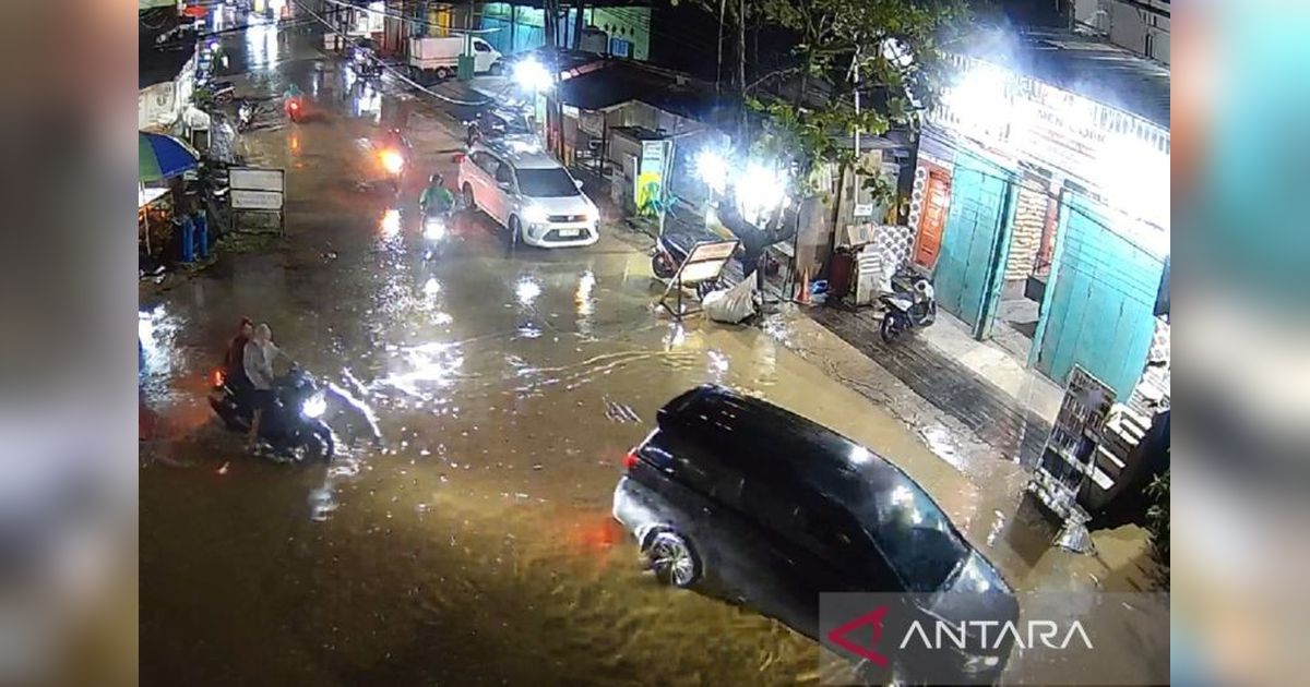 Hujan Lebat Sebabkan 16 Titik Genangan Banjir di Samarinda