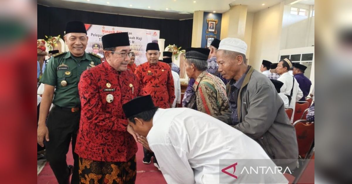 Sumenep Siapkan 22 Bus Antar 999 Calon Jamaah Haji ke Surabaya