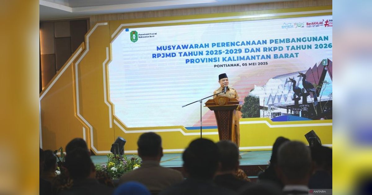 Kalbar Prioritaskan Infrastruktur: Jalan Mantap 80 Persen dan Rute Penerbangan Pontianak-Kuching