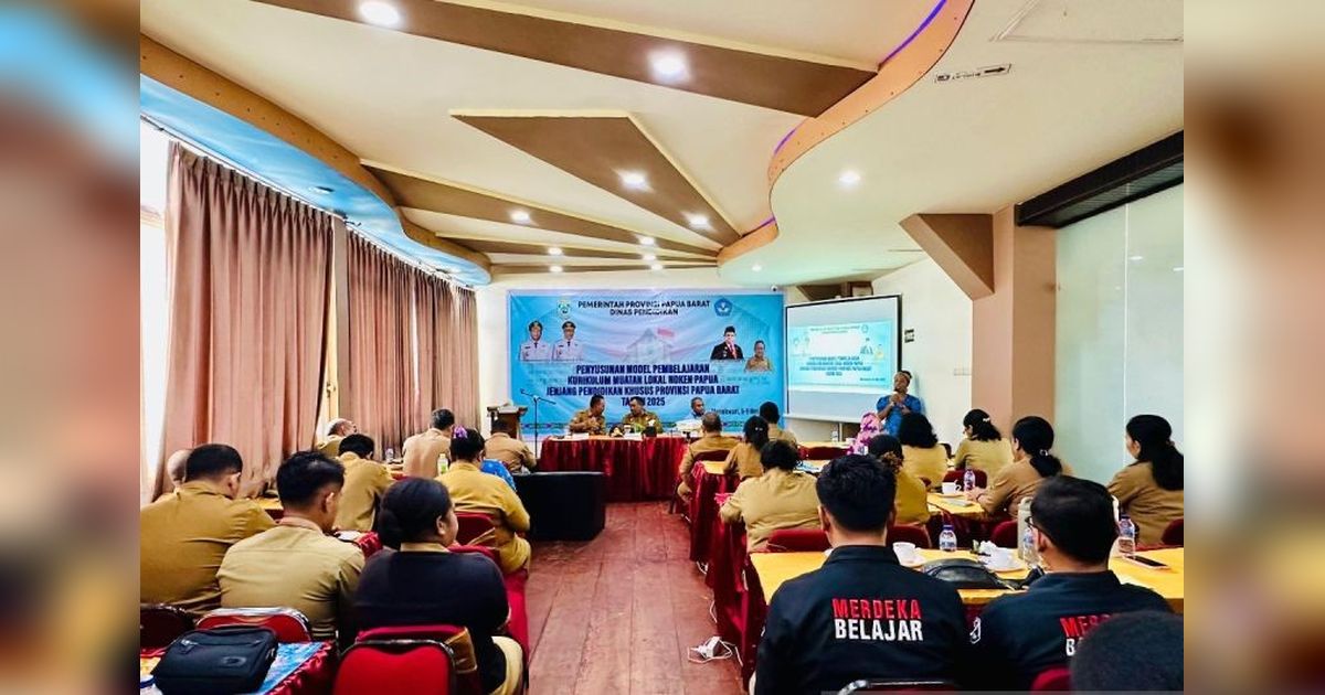 Papua Barat Kembangkan Kurikulum Lokal Noken: Lestarikan Budaya di Era Modern