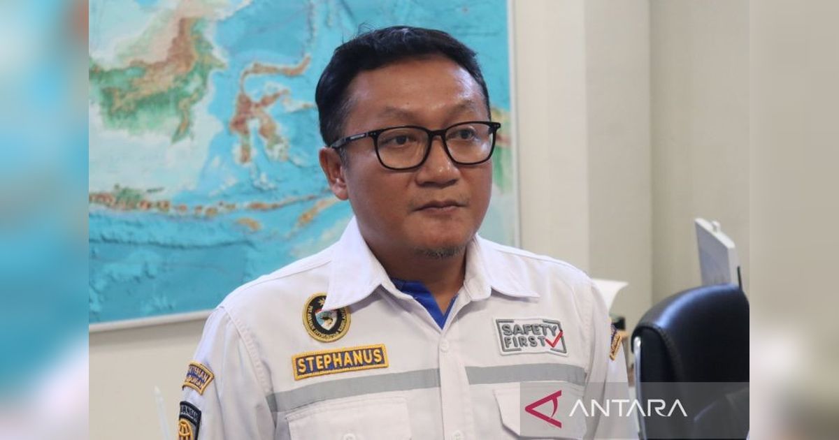 Kapal Penumpang Tabrak Dermaga di Labuan Bajo Akibat Cuaca Buruk